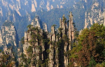 長沙出發(fā)到黃龍洞、張家界森林公園、天門山、鳳凰五日游